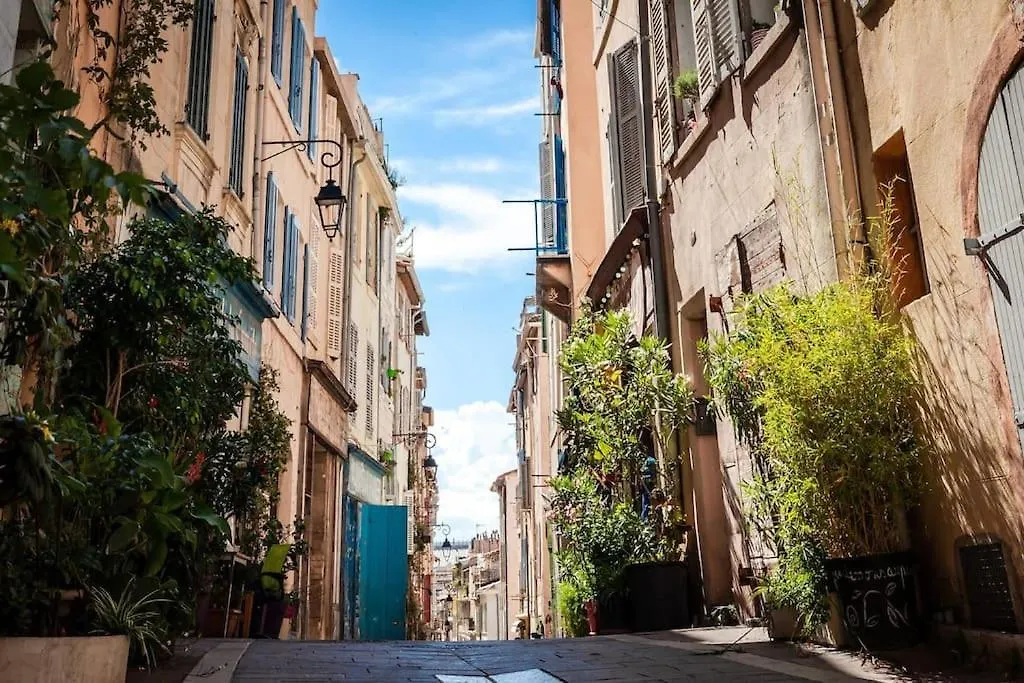 Appartement Rare Appart 2 Chambres En Duplex Design Au Panier Marseille France