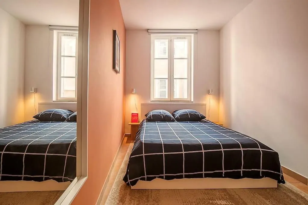 Rare Appart 2 Chambres En Duplex Design Au Panier Marseille France